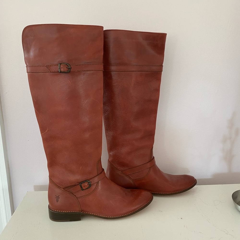 NWOT Frye 6.5B knee-high leather boots - beautiful and never worn